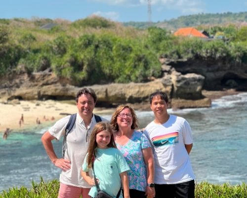 private-car-tour-on-nusa-lembongan-islands (2)